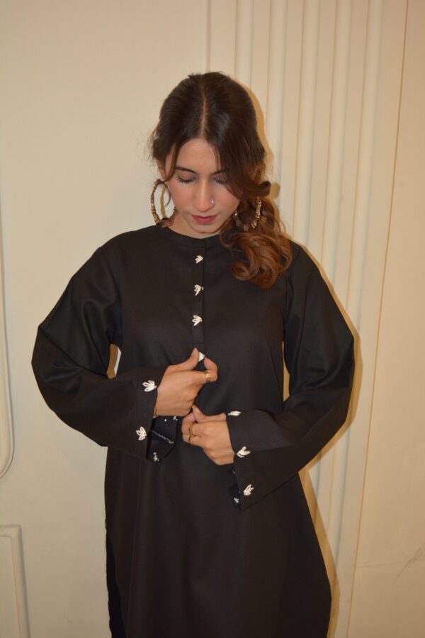 Elegant Hand-Embroidered Cotton Tunic - Image 3